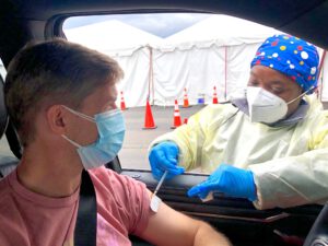 Vaccine clinic representing confusion after conflicting statements on travel to the US for vaccines