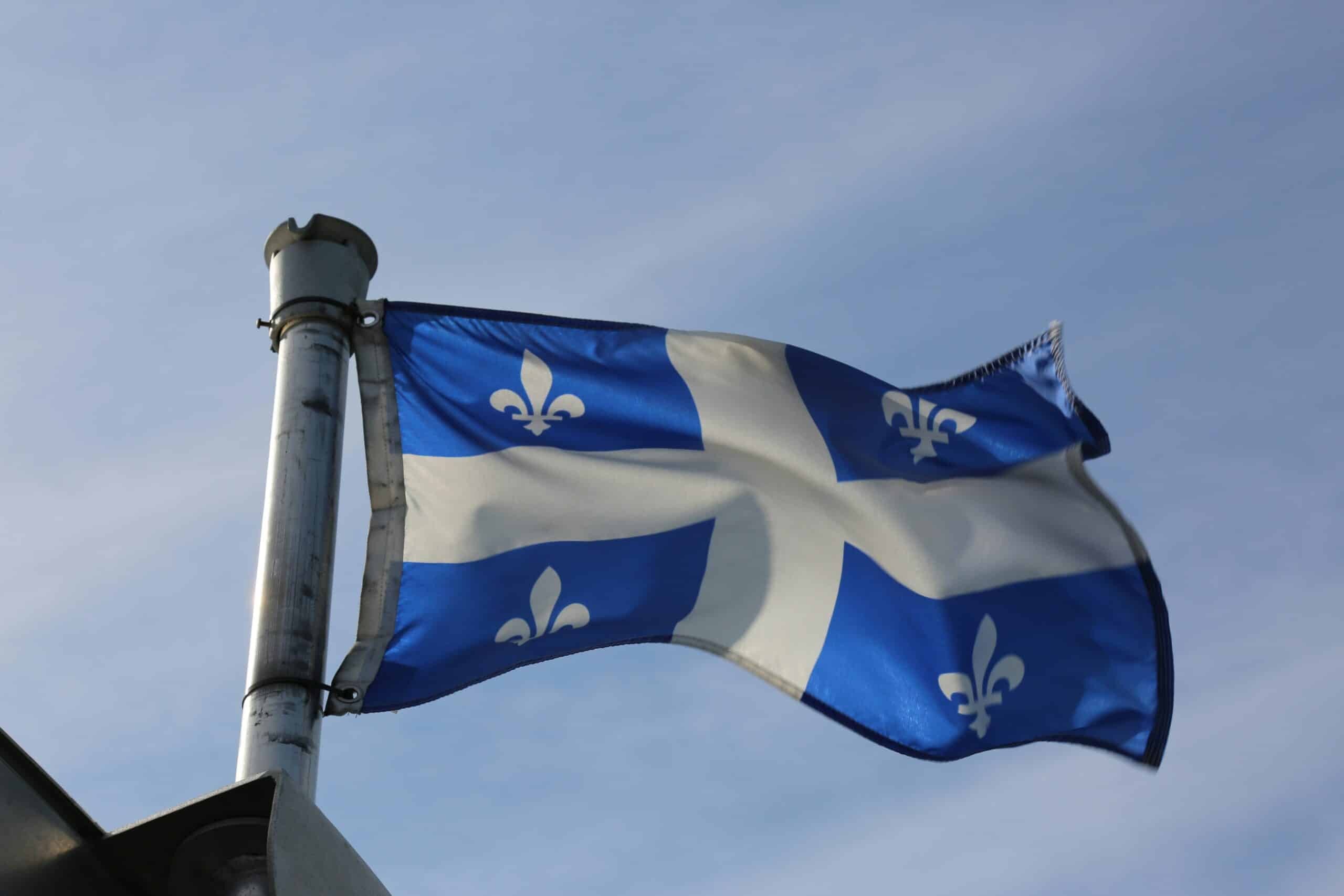 Flag representing immigration initiatives for francophone minority students